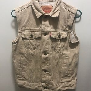 Vintage red rage Levi’s denim vest
